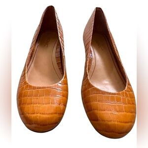 Vionic Hannah Womens Ballet Flat Croc-Embossed Leather in Cognac Tan NWOB Size 8